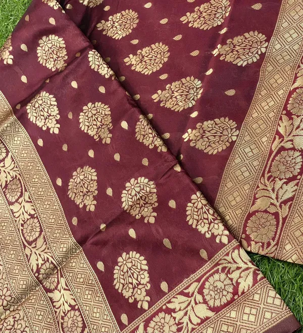 Maroon_Printed_Kanjivaram_Silk_Saree_with_Saree_Cover